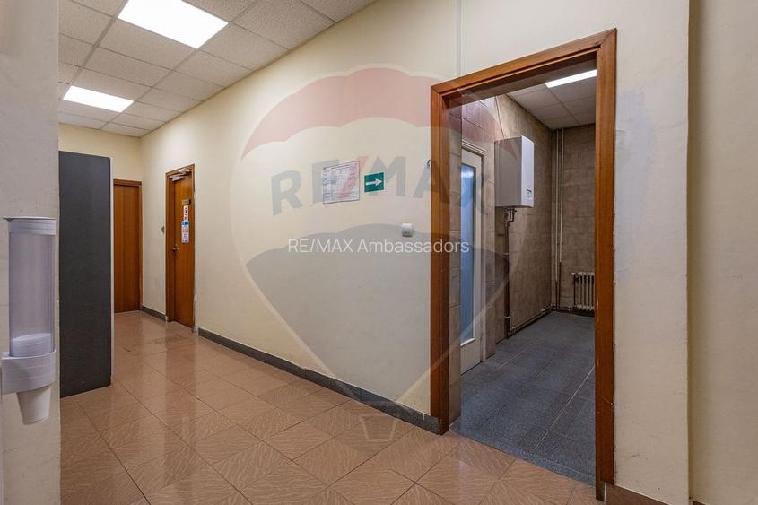 Clădirede închiriat, poziție ultracentrală – ideal clinică/HORECA - 7