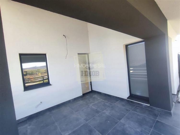 Casa moderna 5 camere teren 490 mp terasa acopertia in Cristian - 19