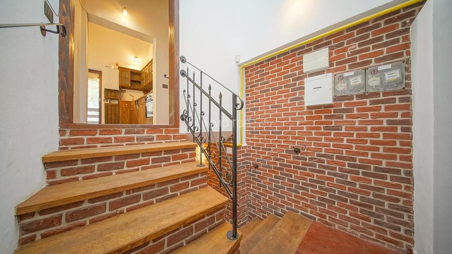 Casa de vanzare in centrul Brasovului - curte privata si pivnita - 6