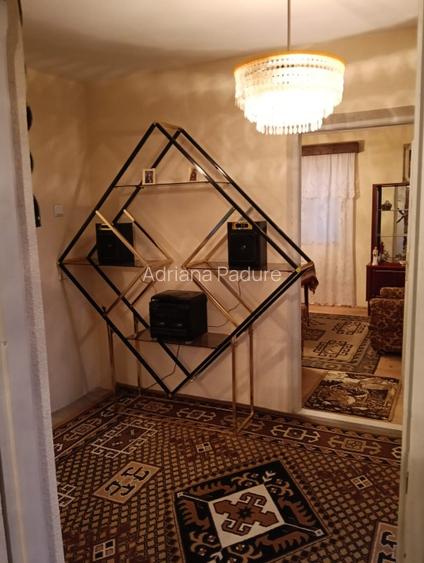 Casă cu teren de vânzare  - 8