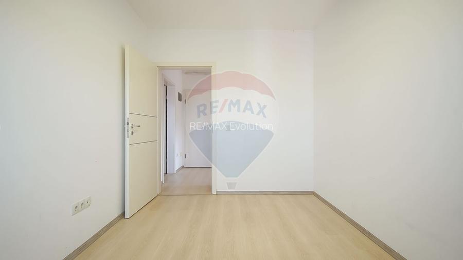 Apartament 3 camere de închiriat–Avangarden Bartolomeu - 4