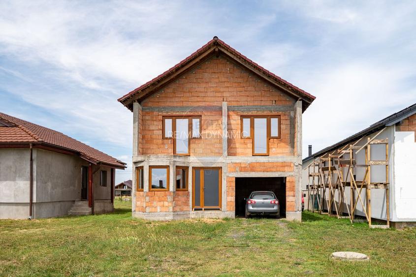 Casă / Vilă nouă de vânzare, la roșu, 5 camere, 225mp, Fântânele, Arad - 31