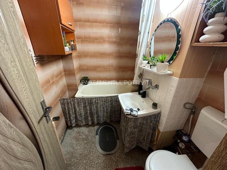 OPORTUNITATE !!! 3 CAMERE MANASTUR STR MEHEDINTI CU LOC DE PARCARE , 60 MP - 18