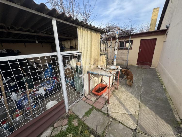 Casă 120 mp + casă 49 mp, teren 640 mp, deschidere 15 ml, Calea Dobrogei – Valu - 12