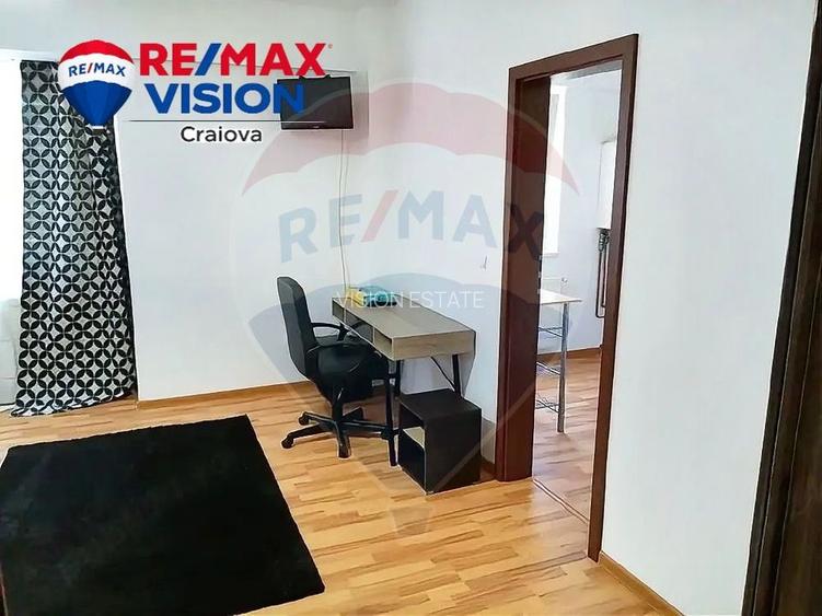 Apartament cu 1 camere de vânzare în zona 1 Mai - 2