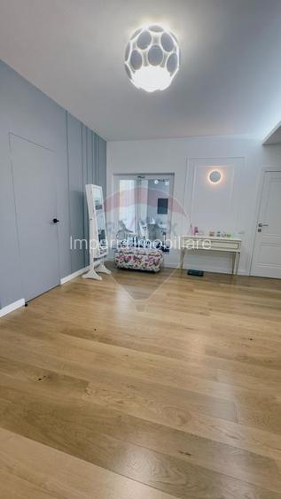 Proprietate premium în Filiași, locuință de lux cu spații comerciale - 41