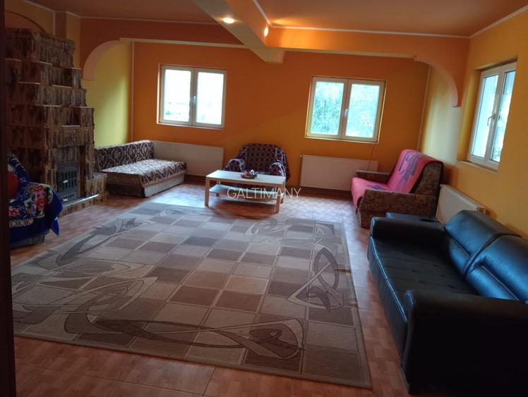 Oferta Vânzare vilă elegantă cu teren generos, situată aproape de București - 2
