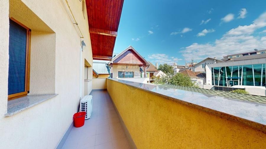 Spatiu rezidential si comercial de inchiriat 10 euro/mp - 15