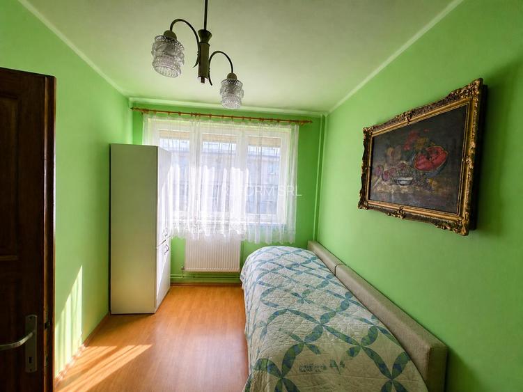 De vânzare apartament cu 2 camere, pe strada Horea - 4