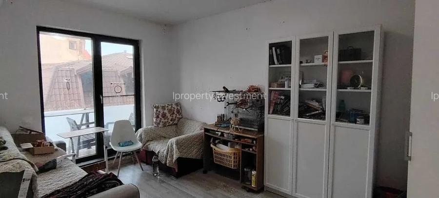 Chitila-Jiului I 3 Camere I Decomandat I Partial Mobilat I Centrala Proprie I - 2