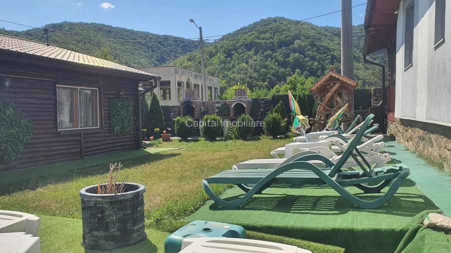 2 Cabane complet utilate, Dubova, Valea Ponicovei - 11