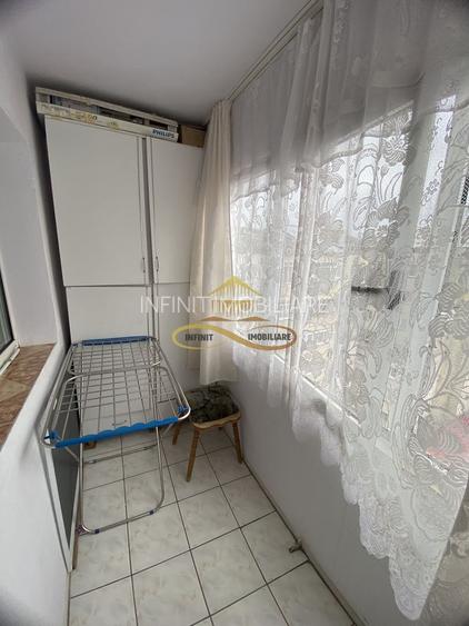 Ap. de vânzare , 2 cam. decomandate, central - 10