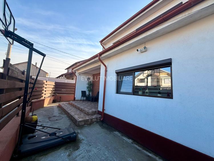 Casa moderna cu 4 camere, garaj 3 masini, curte amenajata – Valu lui Traian - 39