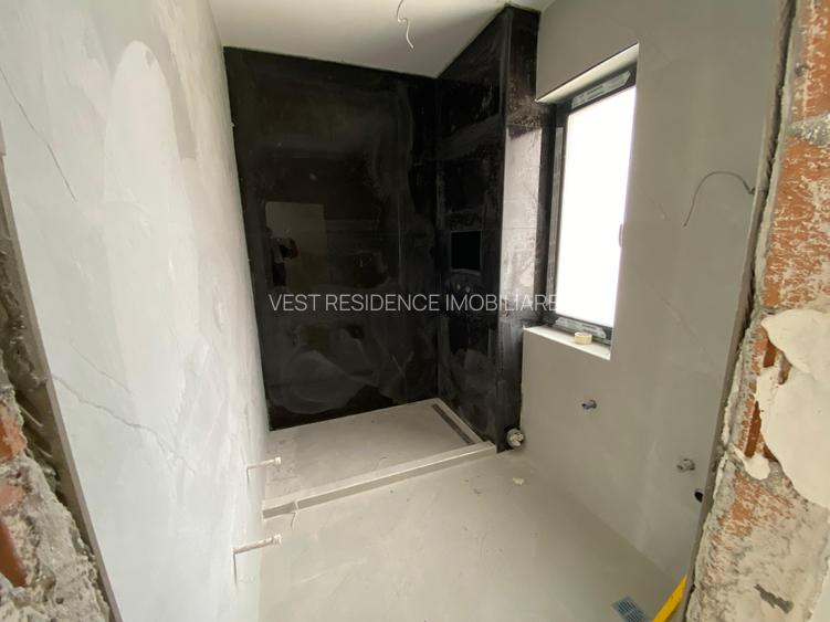 Case individuale cu 4 camere si mansarda. Teren 400 mp. Comision 0 - 10