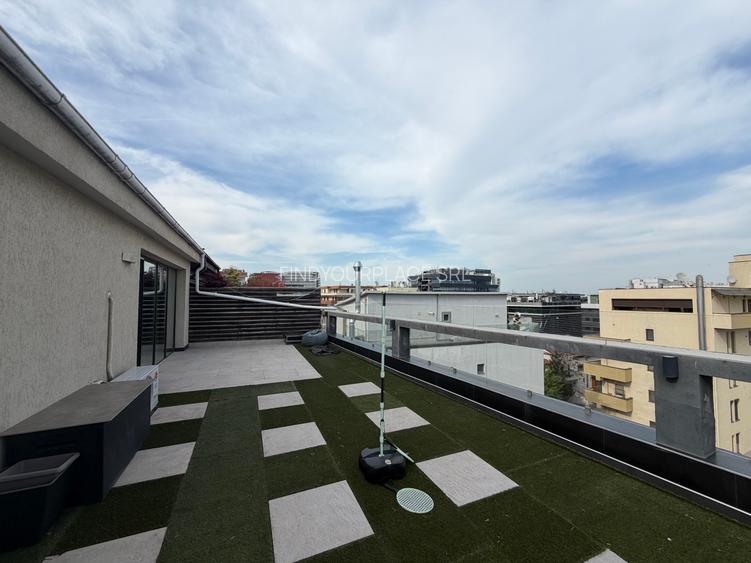 Penthouse lângă parcul Herăstrău,2 parcări incluse,Comision0 - 6