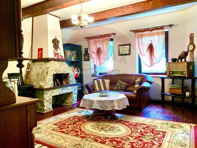 Pensiune cu 13 camere de vânzare in Bulz - 9