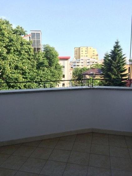 Polona, Tunari, apartament spatios, imobil mic 2005, parcare - 7