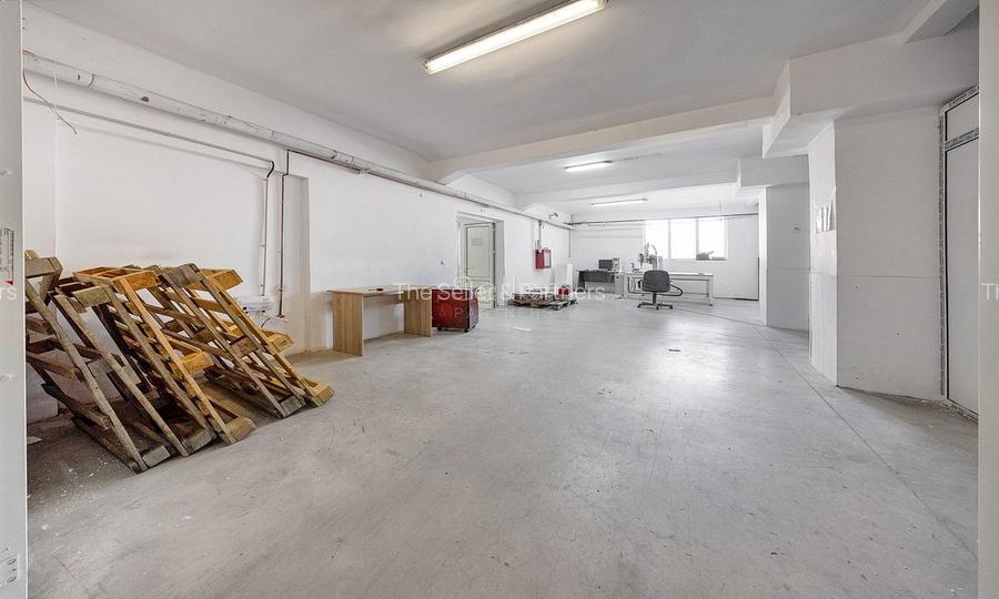 Platformă industrială cu 2 hale și sediu administrativ – teren 3.871 m - 37