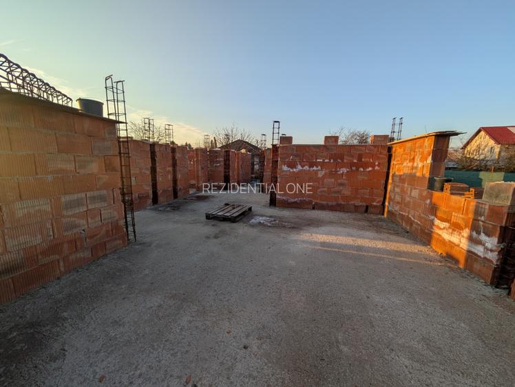 Teren 580m Șerbanesti cu casa in constructie  - 7