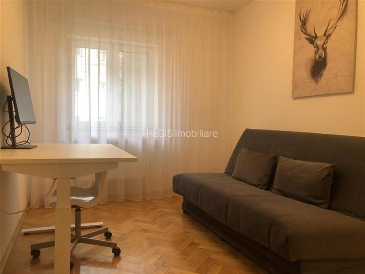 Apartament  4  Camere Centru, 2 locuri parcare in bloc tip vila - 8
