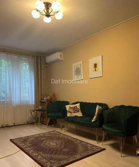 Gorjului metrou- 3camere renovat-70mp -bloc 1980 - 2