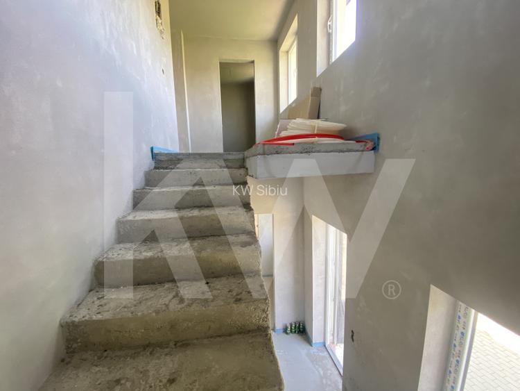 Casa individuala 4 dormitoare de vanzare in Cisnadie Sibiu teren 727mp - 12
