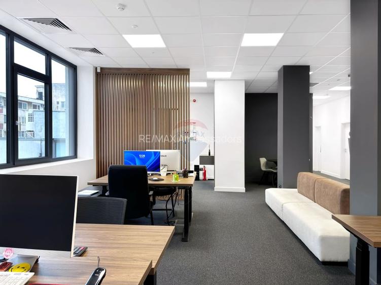 Spațiu comercial ultramodern P+4, Piața Victoriei - 19