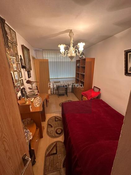 Apartament 3 camere Piata Progresul /etaj 2 - 2