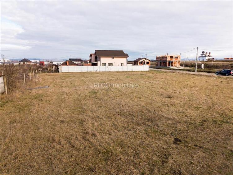 RECO Teren intravilan pentru loc de casa  hala industriala  700 mp Osorhei - 10