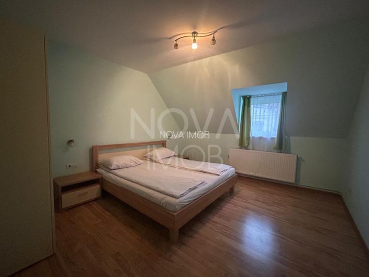 Casa de vanzare 200 mp cu spatiu comercial la parter, strada Lunga - 9