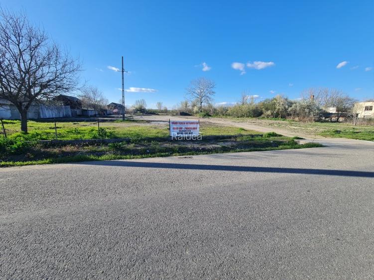 Teren intravilan 4600 mp parcelabil, deschidere 60 m - ideal investiție - 5
