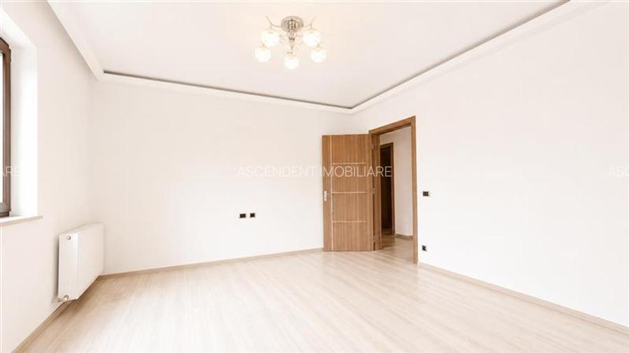 Decomandat, Clasa A, structura luminoasa, Isaran, Tractorul, Brasov - 10