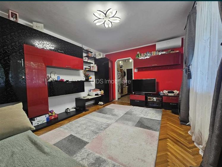 3 camere la etajul 2 cu centrala propie - 3