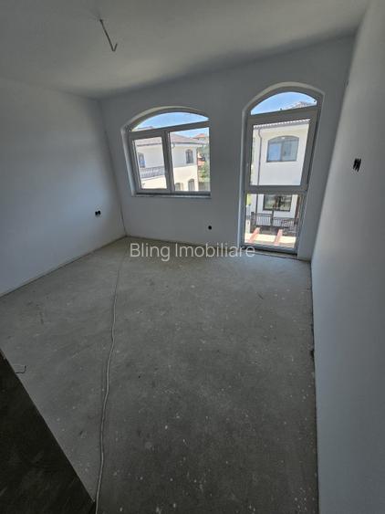 Casa individuala,  130 mp ,  teren 380 mp, zona Dezmir - 9