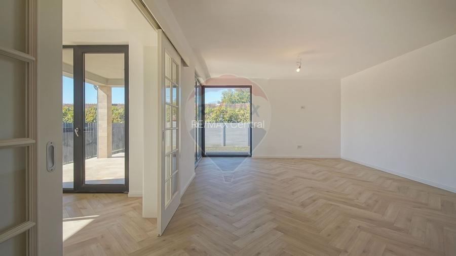 Casă / Vilă cu 5 camere de vânzare - 28