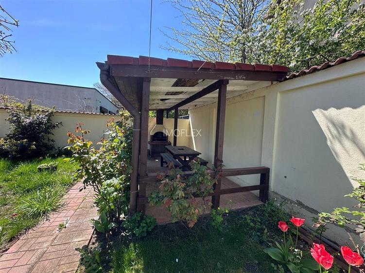 Vila | Sisesti | 10 Camere | Proprietate Rară - 7