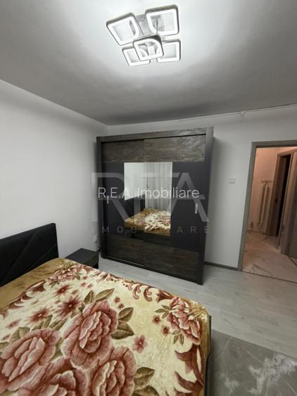 2 cam decomandat - Piata Progresului - Ghimpati - 8