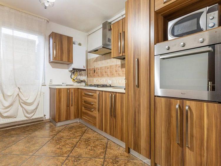 Vânzare apartament cu 2 camere, 62 mp utili, situat într-un imobil tip vilă - 11