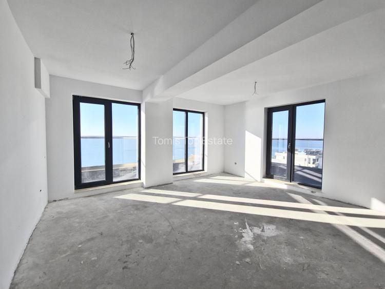 Penthouse 4 camere cu vedere spectaculoasa la LAC in Statiunea Mamaia! - 2