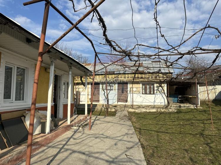 Casă / Vilă cu 3 camere de vânzare - 3