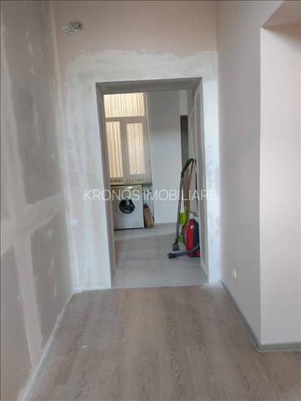 PIATA OVIDIU  2 CAMERE  VEDERE LA MARE LIBER  72 MP. PRET 155.000 EUR - 9