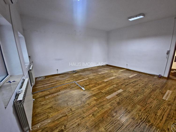 Spațiu ideal activități diverse – 22 mp Faleza Nord Birou - 2