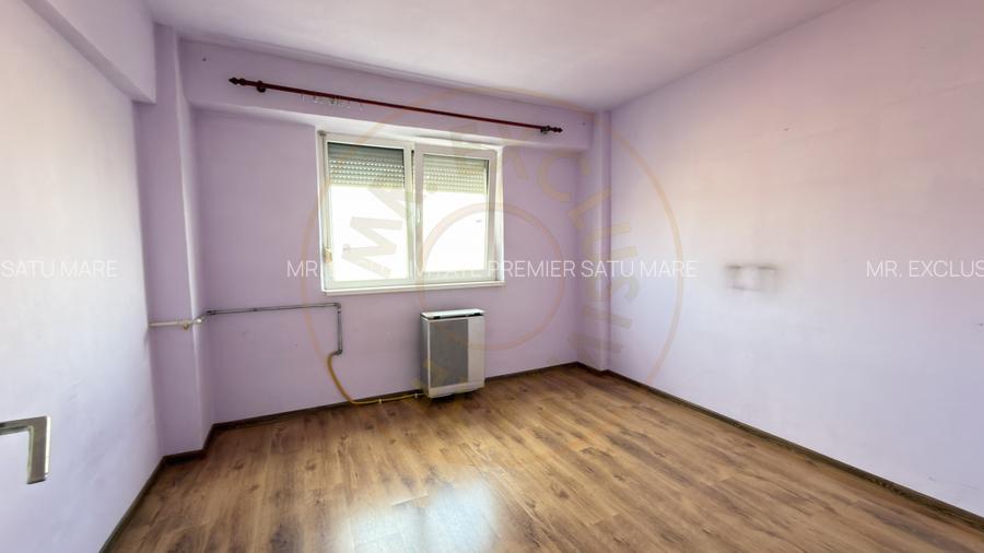Apartament 4 camere Etaj IV, MV1, Zona Ludy - Str. Regele Ferdinand I - Carei - 5