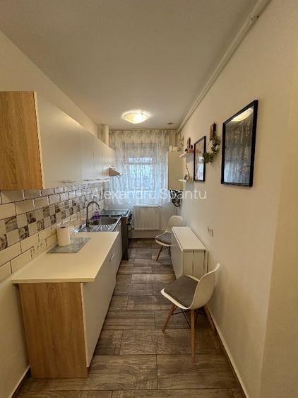 Proprietar Vand apartament cu o camera mobilat si utilat zona Buziasului AEM Str - 10