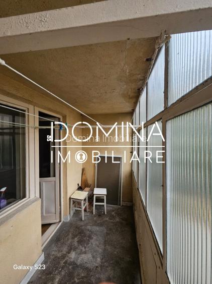 Vânzare apartament 3 camere *etaj 2 - decomandat* - Strada Zambilelor - 9