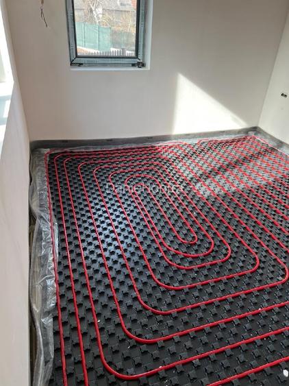 Casa si teren în zona de munte - 12