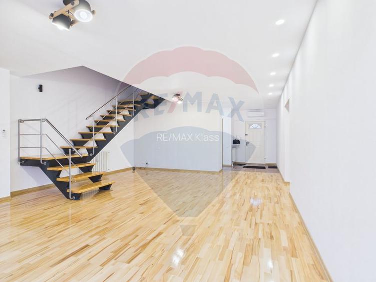 Complex Ibiza vila de inchiriat 6 camere, piscina, teren de tenis - 9