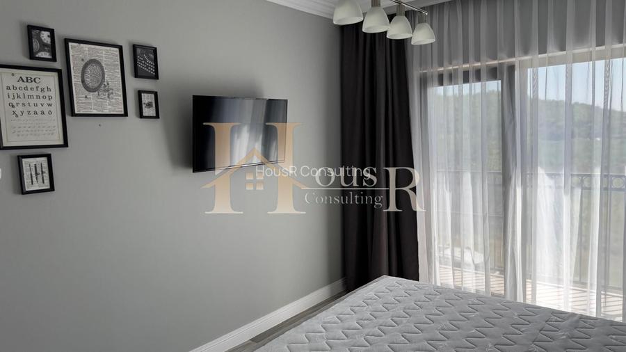 Casa despartita prin Garaj.Langa Padure.Liniste.Intimitate - 9