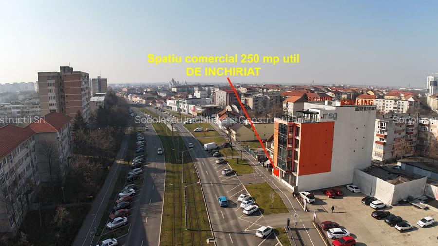 Spatiu comercial de închiriat  bulevardul Cetății - 3