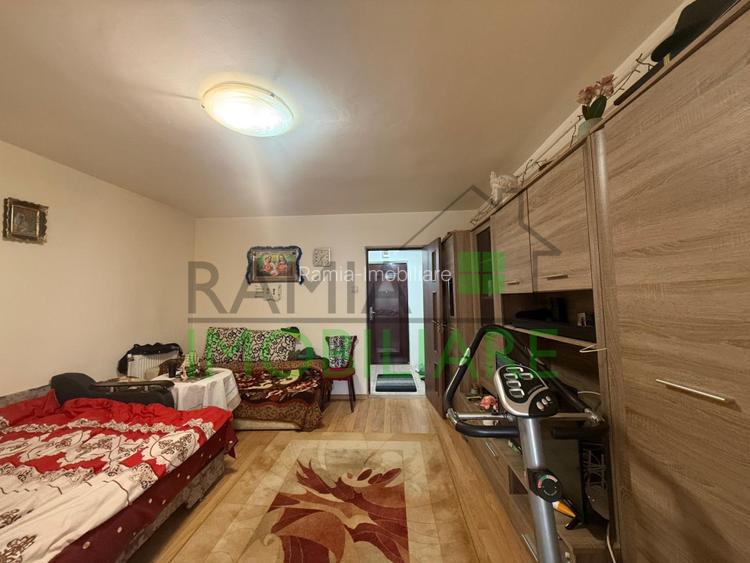 Garsonieră renovată 2023, mobilată modern, centrală proprie, Astra - 2